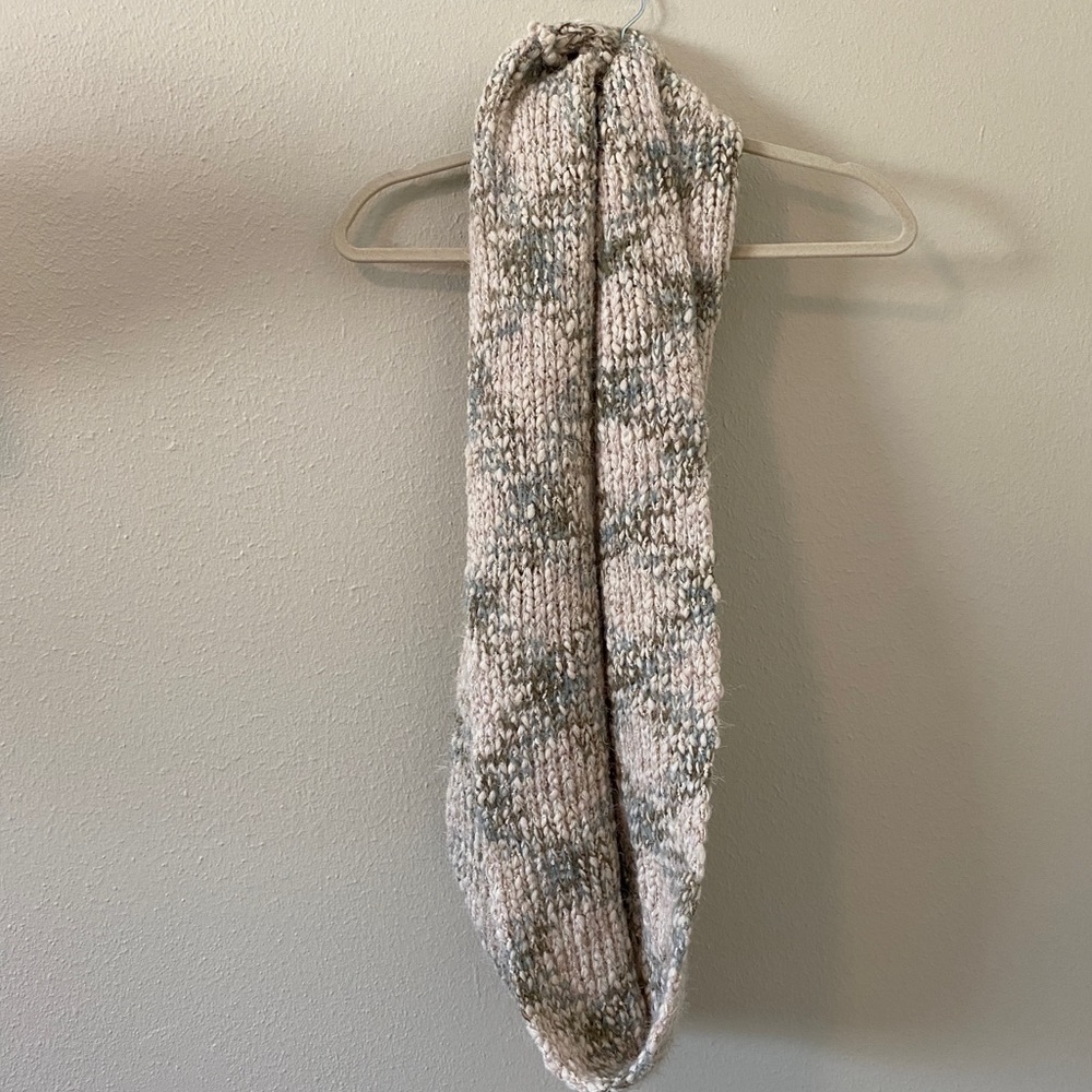 Fuzzy knit scarf